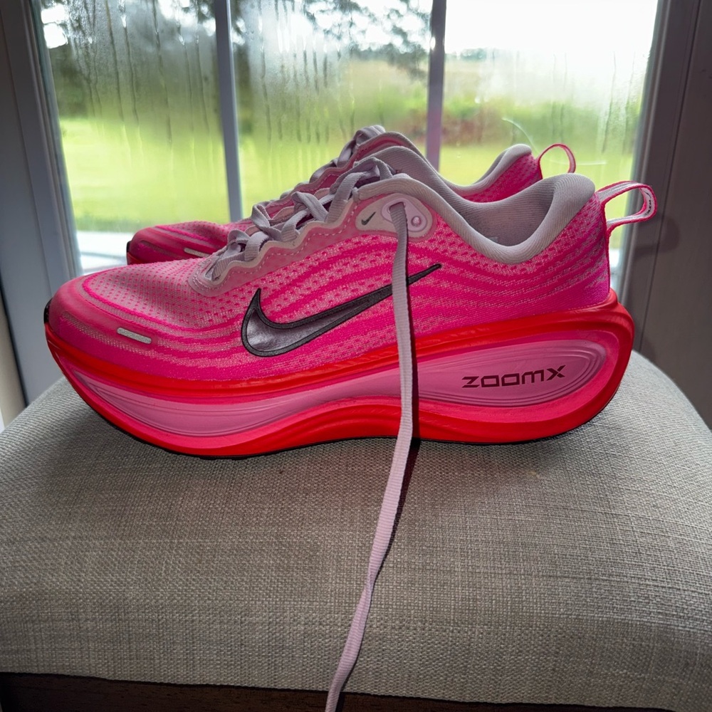 Nike Women's Pink Running Shoes Vomero Plus